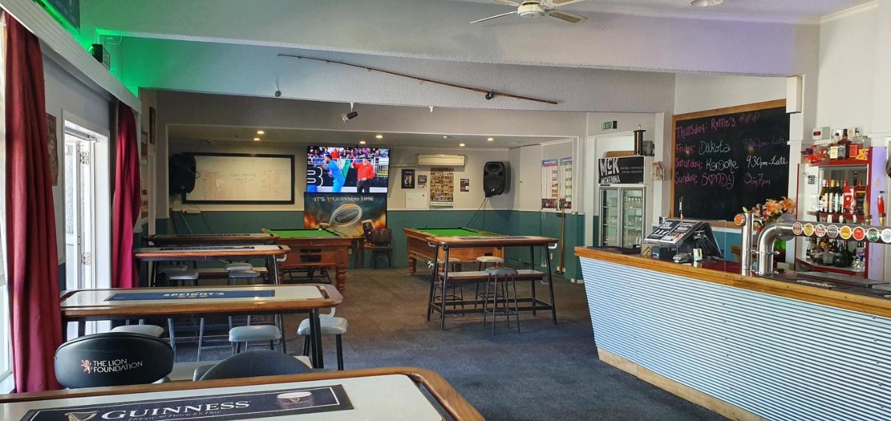 Hotel Motueka Backpackers, Loud Live Music Friday Saturday Nights Esterno foto